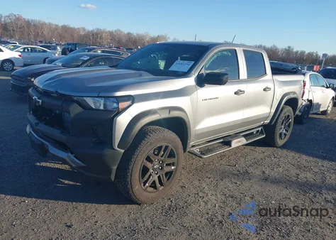 2024 Chevrolet Colorado 4Wd Trail Boss z USA, uszkodzony, nr VIN 1GCPTEEK3R1304007